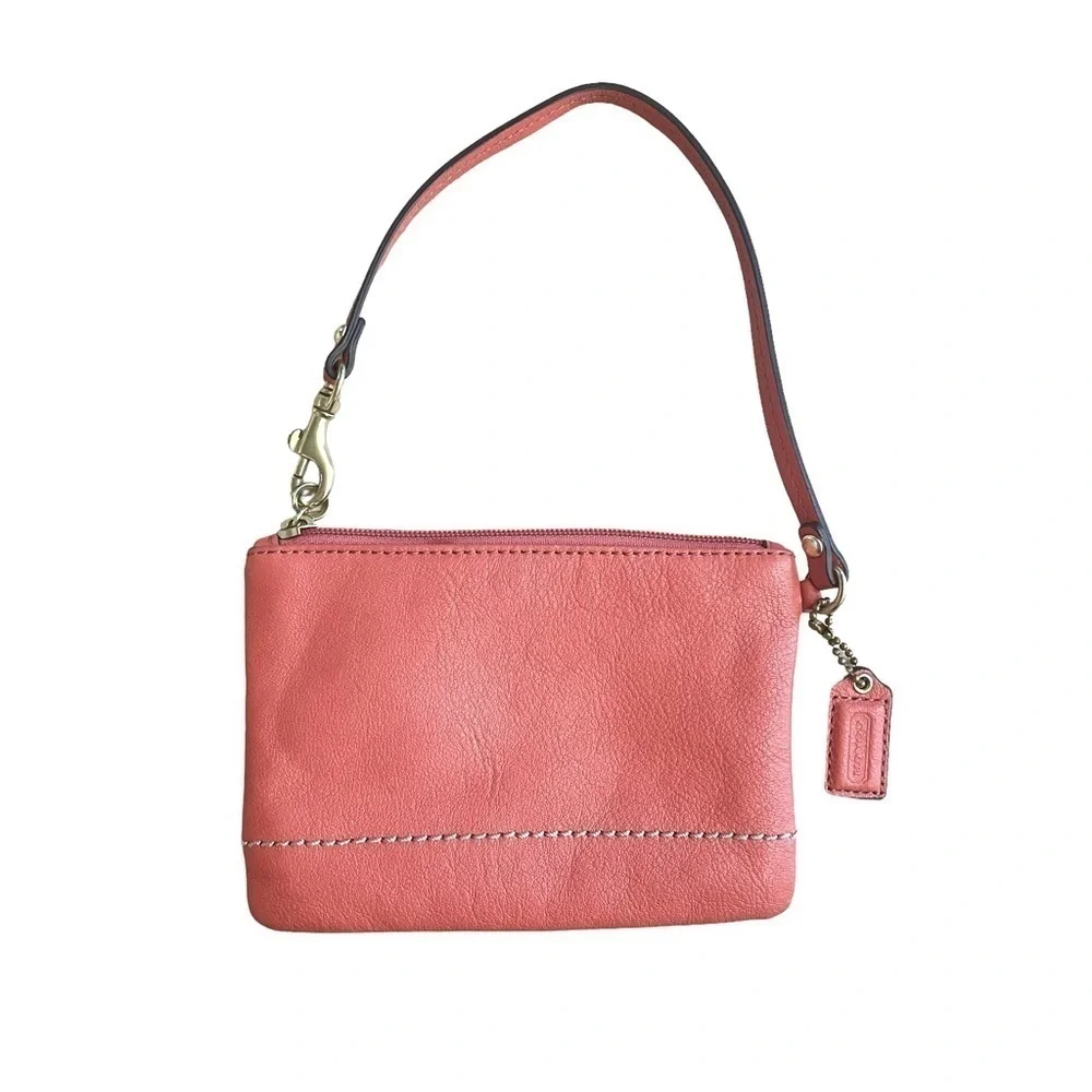 Coach Wristlet, Pink‎ Pebbled Leather, EUC